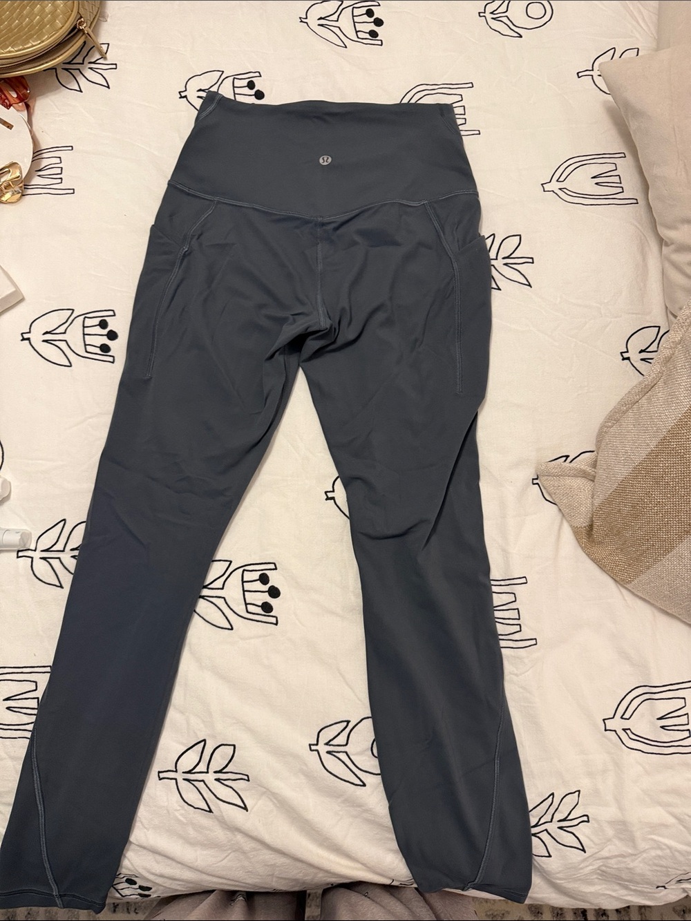 Lululemon 25” pockets